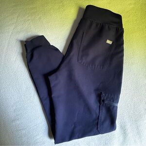 Figs Navy jogger scrub bottoms size small